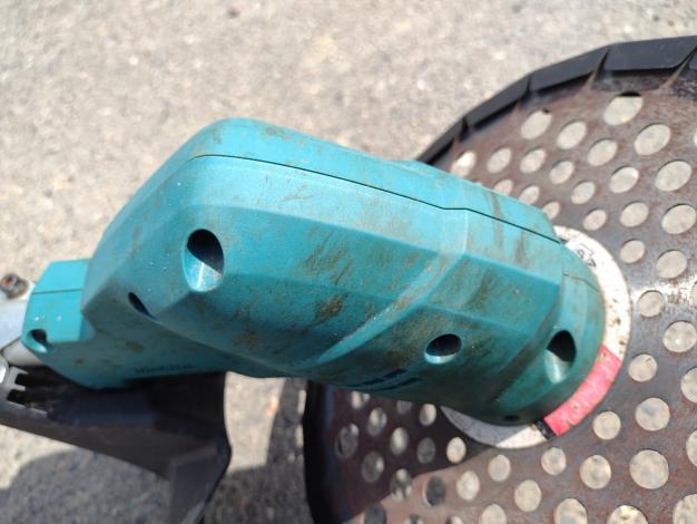 マキタ　中古　刈払機