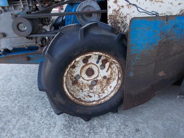 イセキ　中古　牧草モア