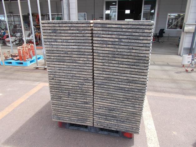 中古　保水型育苗箱