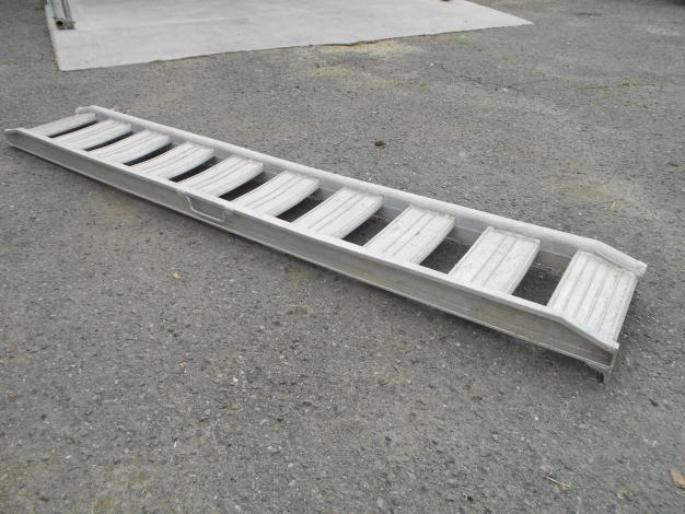 中古 アルミブリッジ 2.4m 1本