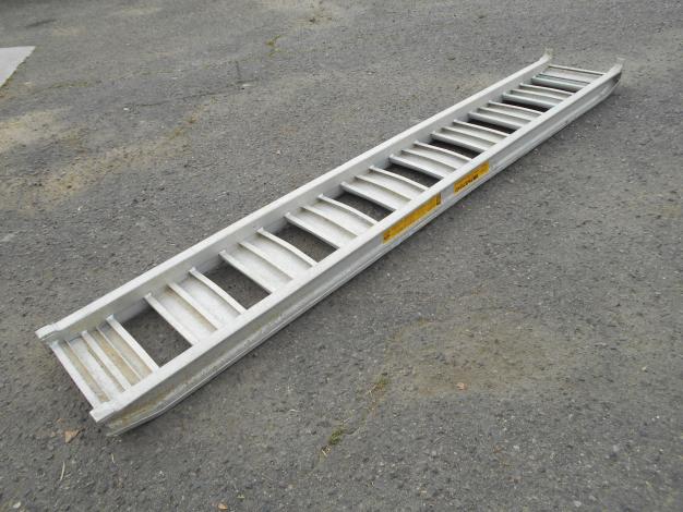 中古 アルミブリッジ 2.4m 1本