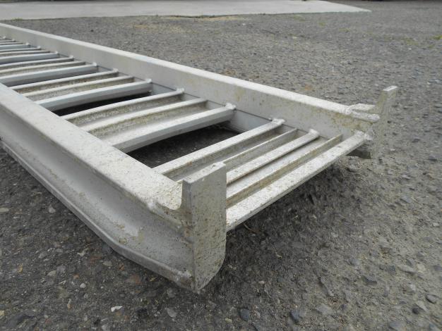 中古 アルミブリッジ 2.4m 1本