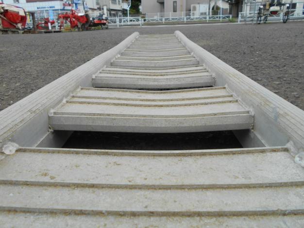 中古 アルミブリッジ 2.4m 1本