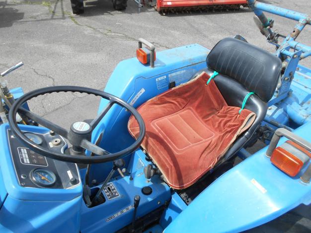 中古 ローダー バケット 付き トラクター