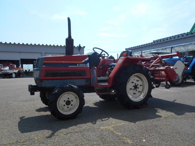 ヤンマートラクター