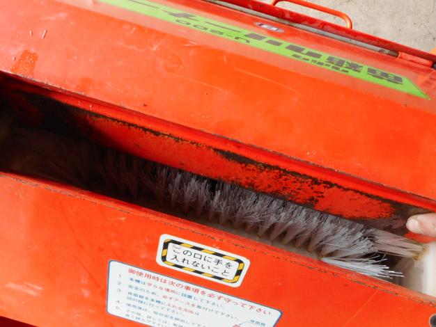 クボタ　中古苗箱洗浄機