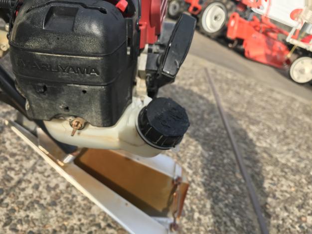 丸山　中古　乗用溝切機