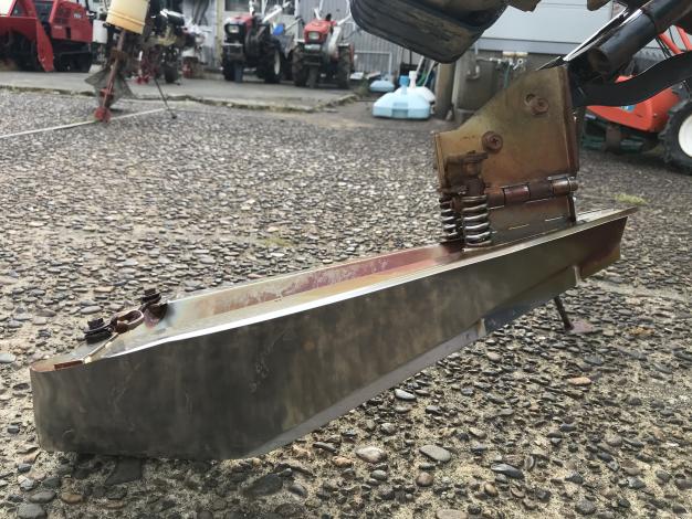 丸山　中古　乗用溝切機