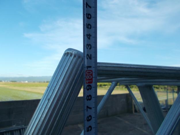 中古　アルミ園芸三脚