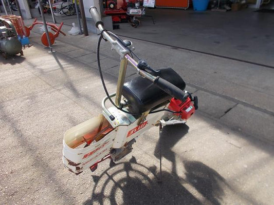 丸山　中古　乗用溝切機
