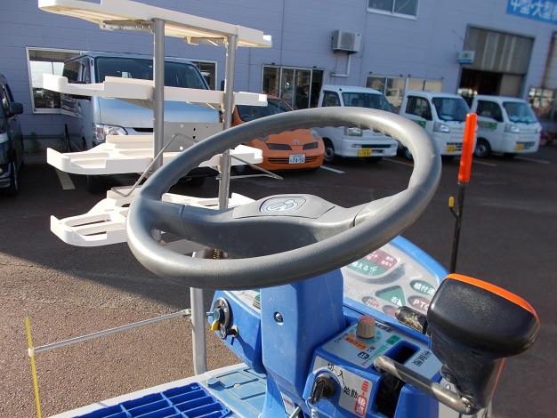*イセキ7条田植機