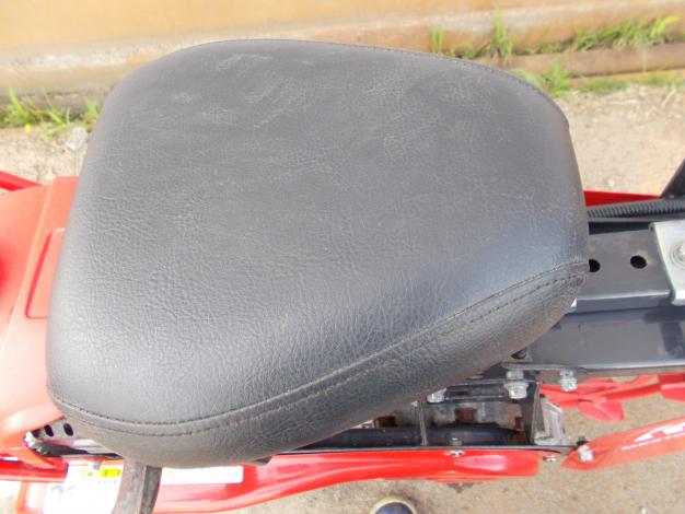 共立　中古　乗用溝切機