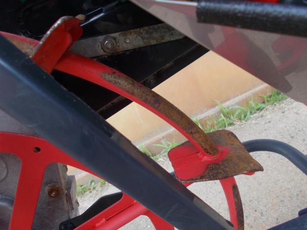 共立　中古　乗用溝切機