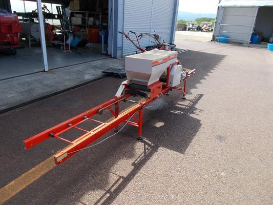 コンマ　中古　播種機
