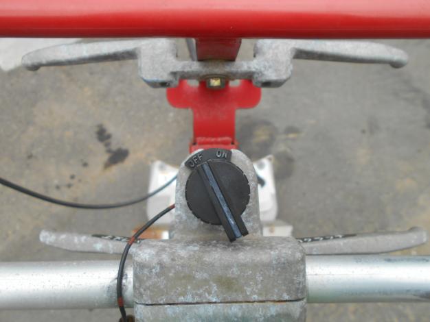 イセキ アグリップ 斜面草刈機