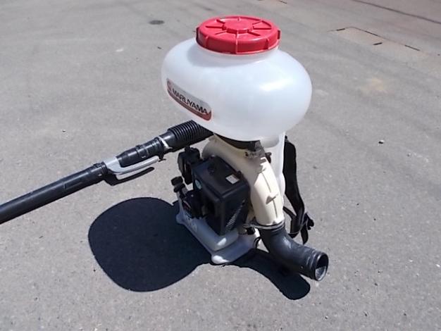 丸山　中古　背負式動力散布機