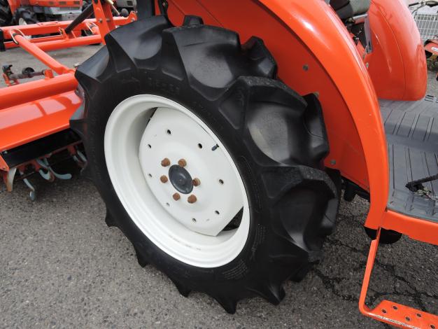 クボタ 中古 トラクター 21馬力 – 農キング