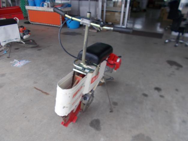 丸山　中古　乗用溝切機