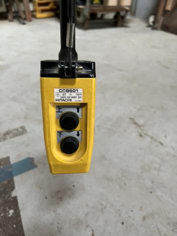 日立　中古　電動ホイスト