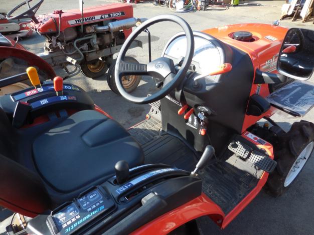 クボタ中古トラクター
