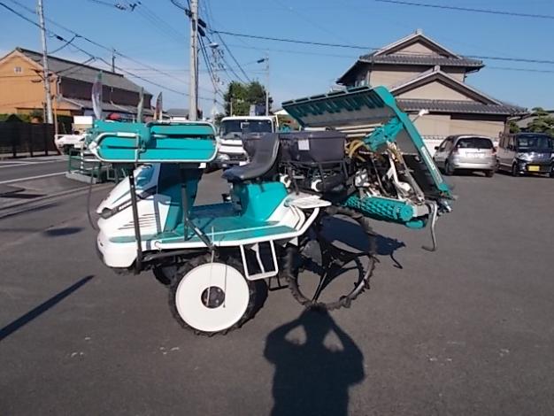 クボタ　5条　(h87.3)　田植機