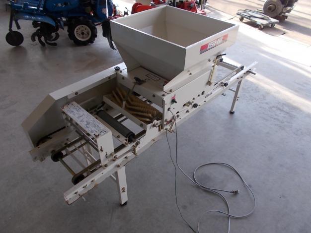 イシイ　中古　床土入れ機