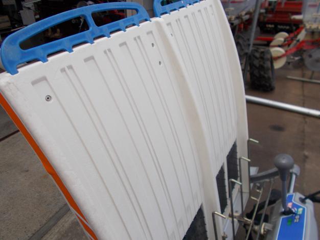 イセキ　中古歩行2条田植機