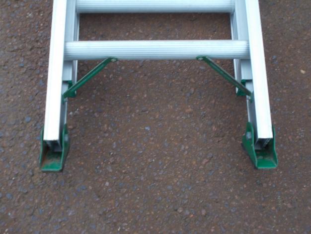 内山　中古　アルミ2連梯子