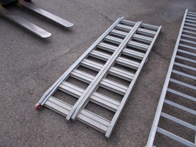 中古　アルミブリッジ