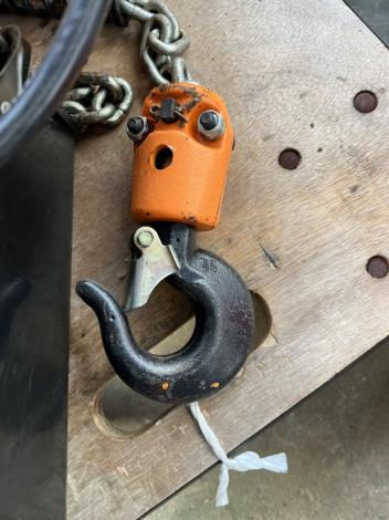 日立　中古　電動ホイスト