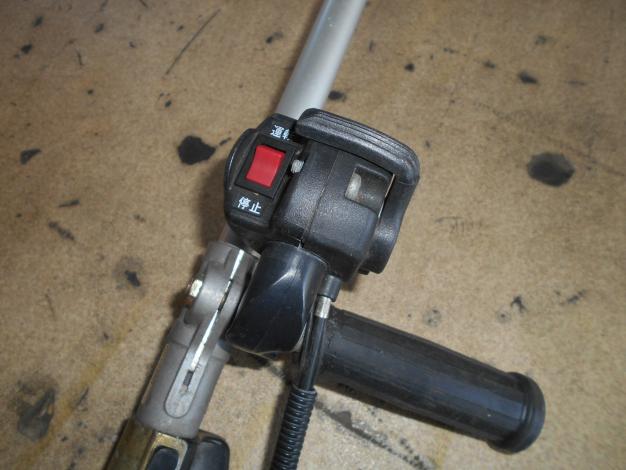 ゼノア　中古　刈払機　背負い