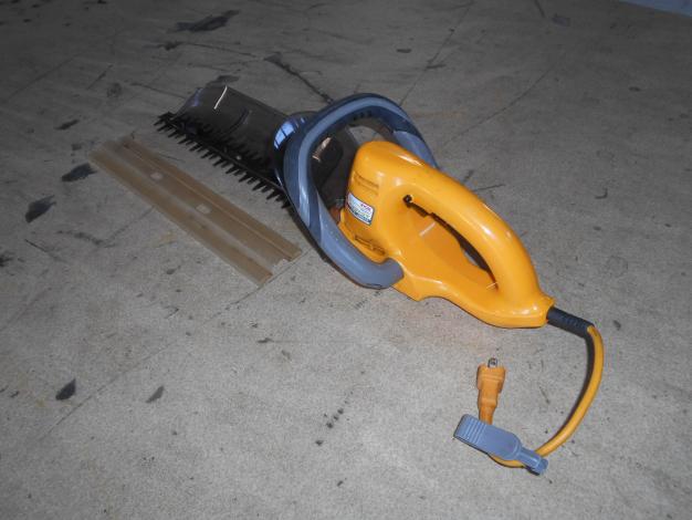 リョービ　中古　電動トリマー