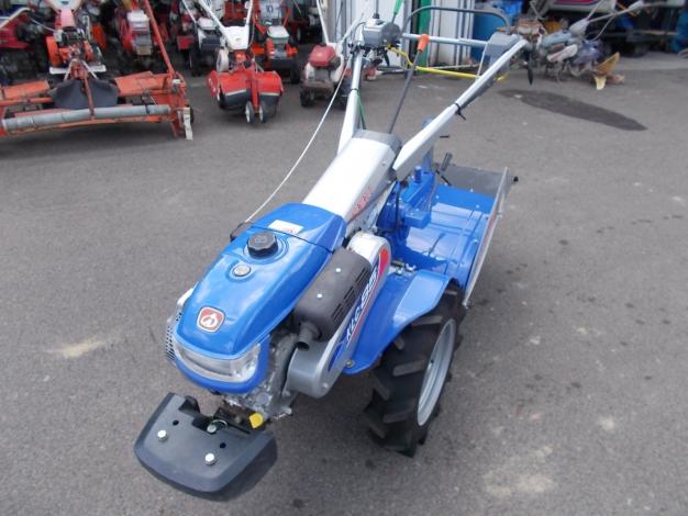 イセキ　中古　耕耘機(1回使用、培土機付き)
