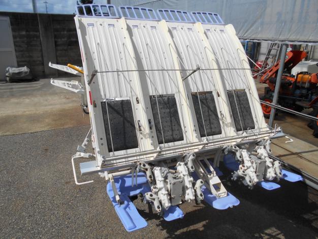 三菱　4条田植機