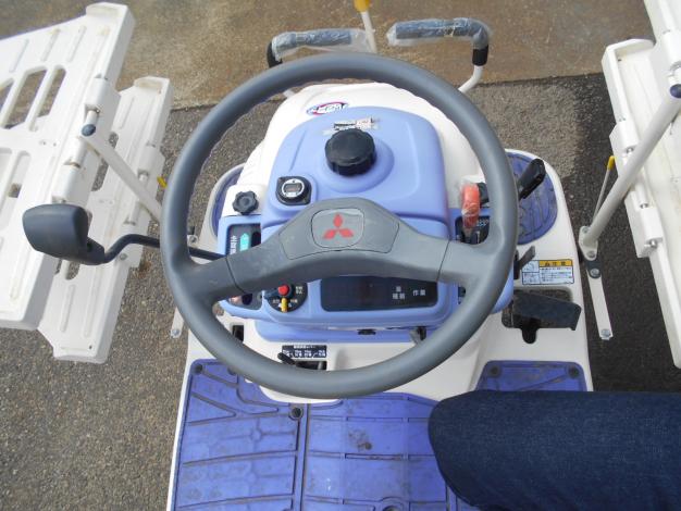 三菱　4条田植機