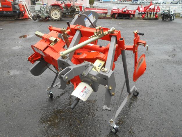 クボタ(ニプロ)　中古　あぜ塗り機