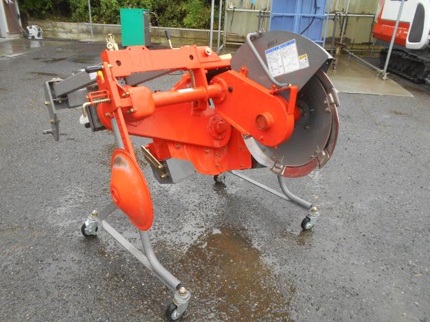 クボタ(ニプロ)　中古　あぜ塗り機