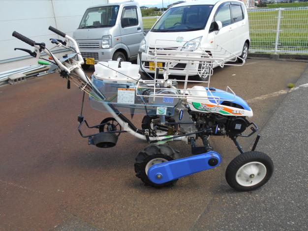 イセキ　中古野菜移植機