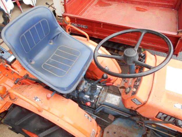 クボタ　ブルトラ