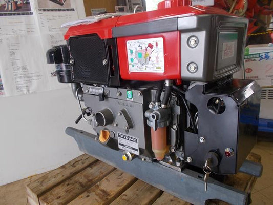 中古ヤンマー水冷ディーゼルエンジン