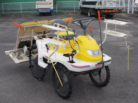 イセキ　中古田植え機