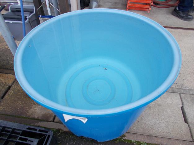 アロン化成　中古　プラスチック大型容器
