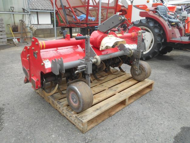 ニプロ　中古　ロータリー　1.5m　ヒッチ、PTOジョイント、トップリンク付き