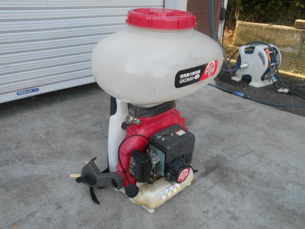 丸山　中古　背負動力散布機　25L