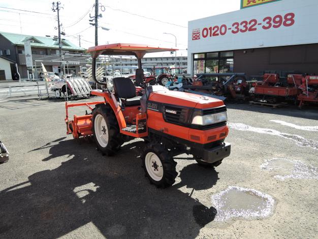 クボタ 中古 トラクター 23馬力 キャノピー