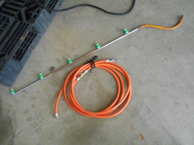 共立中古トラクターアタッチ散布装置