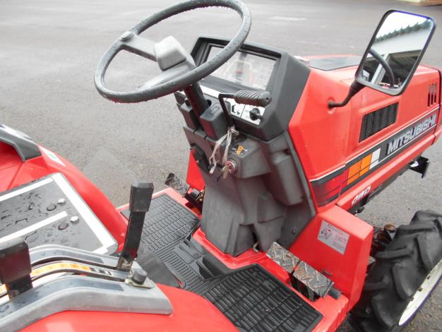 三菱トラクター