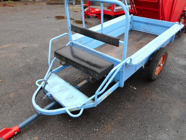 サンワ　中古トレーラー