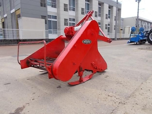 ニプロ　中古掘り取り機