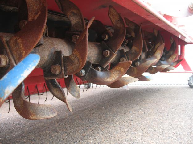 ニプロ　播種機付きハロー